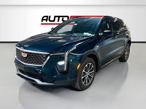 Used 2024 Cadillac XT4 Sport w/ Cold Weather Package AWD/4WD image 3