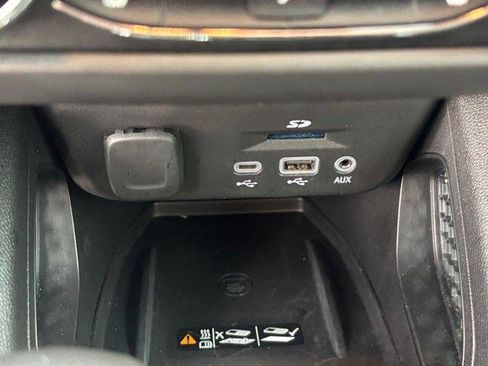 Used 2022 Chevrolet TrailBlazer RS w/ Technology Package image 24