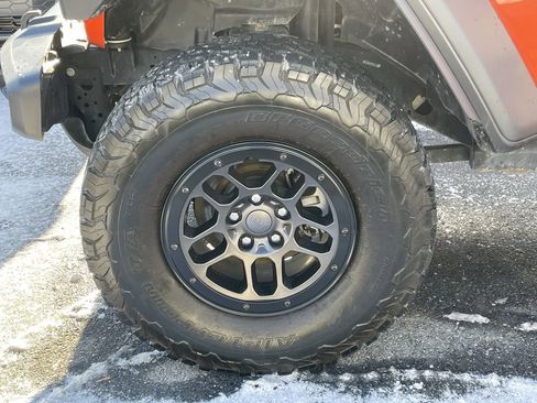 Used 2023 Jeep Wrangler Unlimited Sport image 10