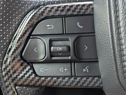 Used 2025 Toyota Tacoma SR5 RWD image 16