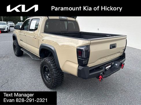 Used 2019 Toyota Tacoma TRD Off-Road AWD/4WD image 5