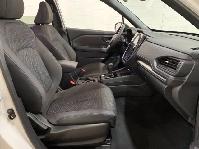 Used 2025 Subaru Forester Premium AWD/4WD image 25