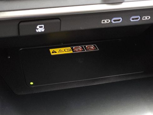 Used 2024 Lexus RZ 300e Premium w/ Accessory Package (Z1) image 28