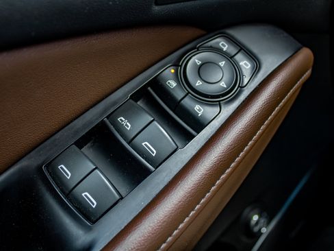 Used 2018 Buick Enclave Avenir w/ Avenir Technology Package image 41