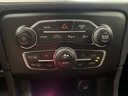 Used 2022 Dodge Charger R/T RWD image 22