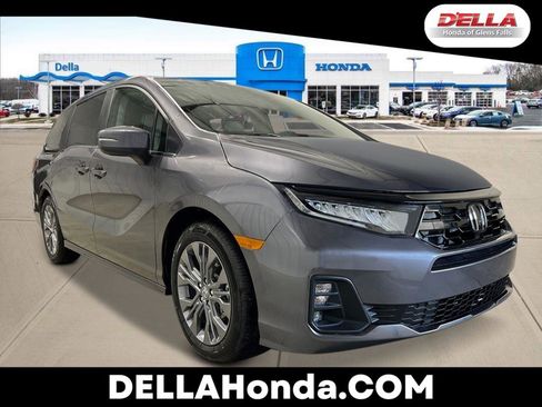 New 2026 Honda Odyssey Touring image 1