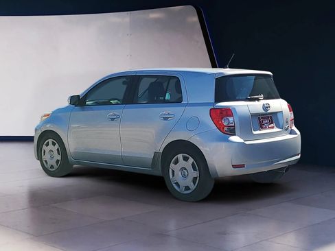 Used 2010 Scion xD FWD image 3