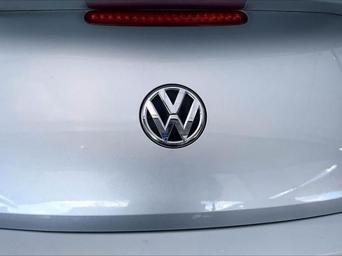 Used 2012 Volkswagen Beetle 2.5 FWD image 30