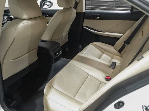 Used 2016 Lexus IS 200t RWD image 28