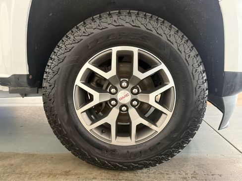 Used 2021 GMC Canyon AT4 AWD/4WD image 11