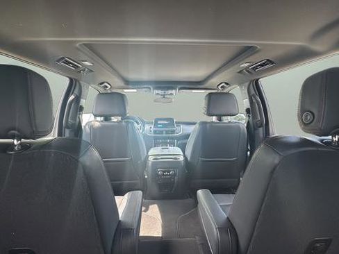 Used 2022 Chevrolet Suburban RST w/ Sport Performance Package AWD/4WD image 30