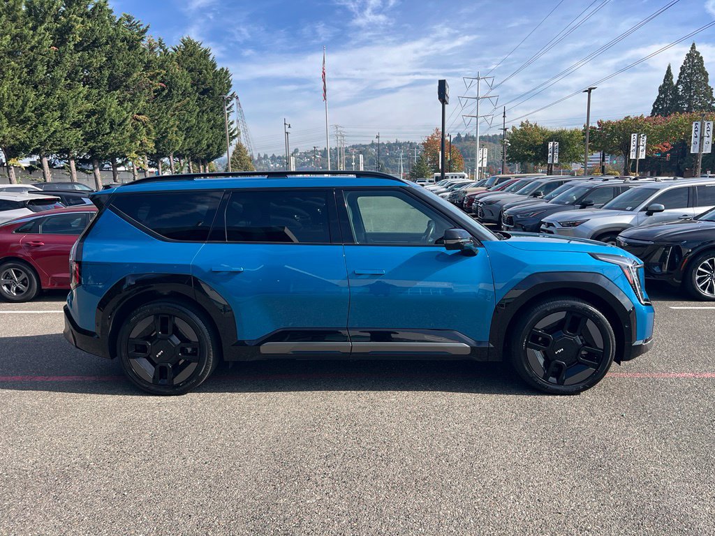 Certified 2024 Kia EV9 GT-Line AWD/4WD image 8