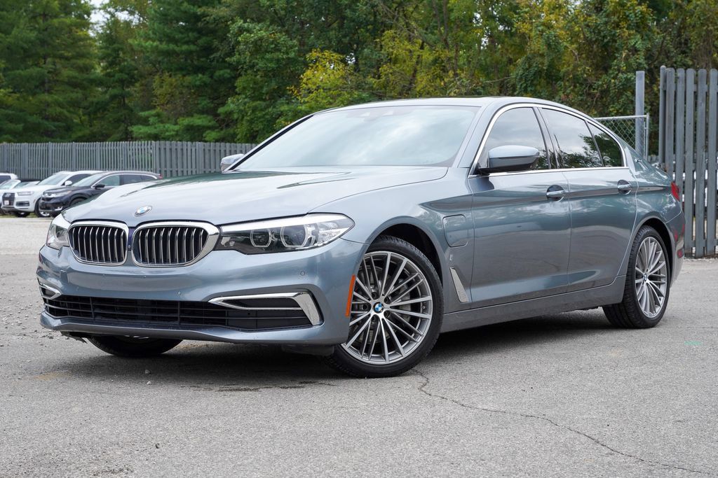 Used 2019 BMW 530e RWD image 3