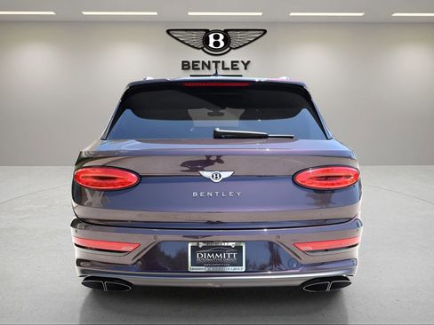 Used 2023 Bentley Bentayga Extended Wheelbase AWD/4WD image 8
