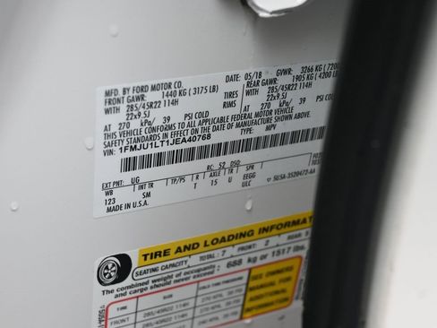 Used 2018 Ford Expedition Platinum image 19