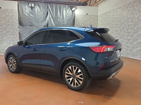 Used 2020 Ford Escape Titanium w/ Titanium Premium Package 2.0 image 7