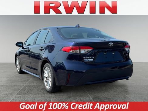 Certified 2022 Toyota Corolla LE image 3