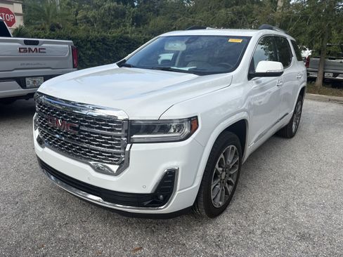 Used 2023 GMC Acadia Denali w/ Trailering Package FWD image 3