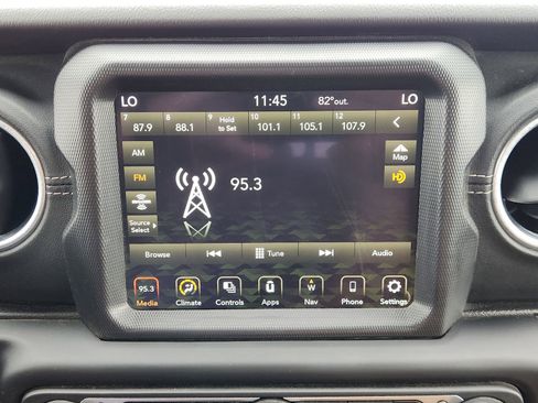 Used 2021 Jeep Gladiator Overland w/ Popular Equipment Package AWD/4WD image 20