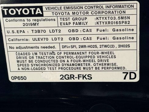 Used 2019 Toyota Tacoma TRD Off-Road AWD/4WD image 16