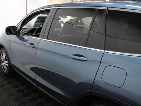 Used 2017 Honda Pilot EX image 9