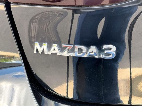 Used 2021 MAZDA MAZDA3 s FWD image 10