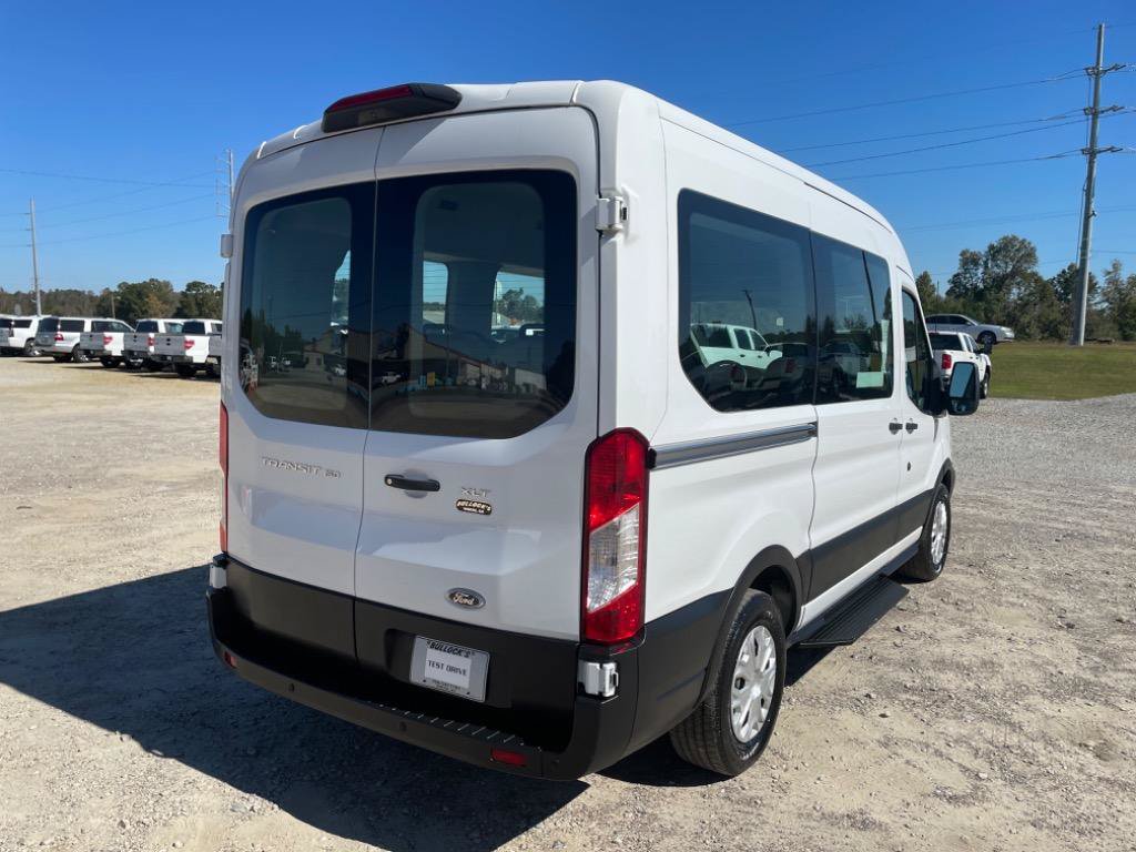 Used 2019 Ford Transit 150 XLT RWD image 5
