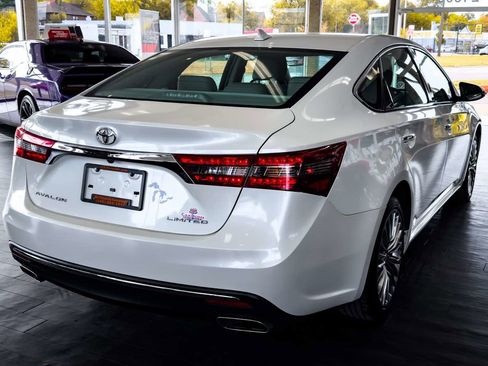 Used 2016 Toyota Avalon Limited w/ Toyota Safety Sense Package image 13