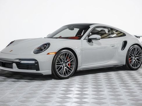 Used 2022 Porsche 911 Turbo image 17