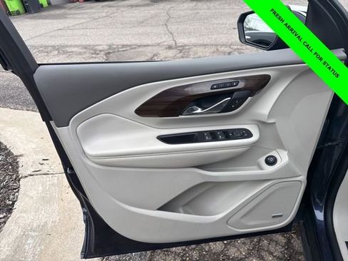 Used 2019 GMC Terrain Denali w/ Advanced Safety Package AWD/4WD image 25