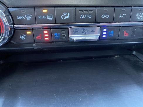 Used 2021 Ford F150 Lariat w/ Equipment Group 502A High image 8