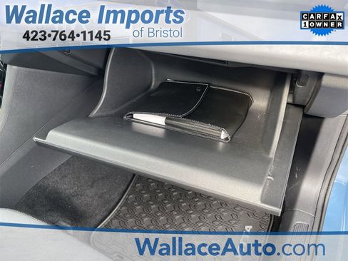 Certified 2025 Volkswagen Jetta SE image 32