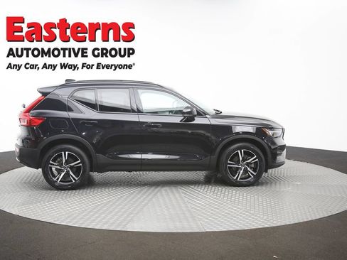 Used 2024 Volvo XC40 B5 Core AWD/4WD image 45