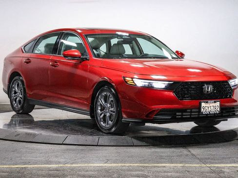 Used 2023 Honda Accord EX image 5