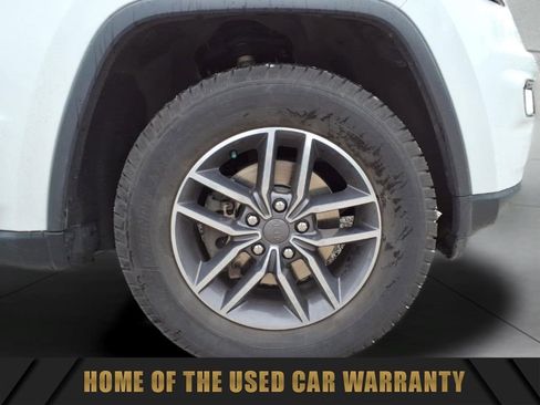 Used 2019 Jeep Grand Cherokee Limited w/ Luxury Group II AWD/4WD image 11