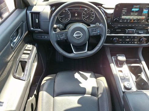 Certified 2023 Nissan Pathfinder SL w/ SL Premium Package AWD/4WD image 12