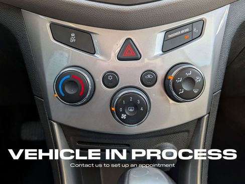 Used 2015 Chevrolet Trax LT w/ LT Plus Package image 23