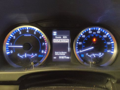 Used 2019 Toyota Highlander LE image 23