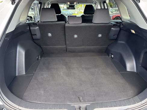Used 2025 Toyota RAV4 XLE AWD/4WD image 44