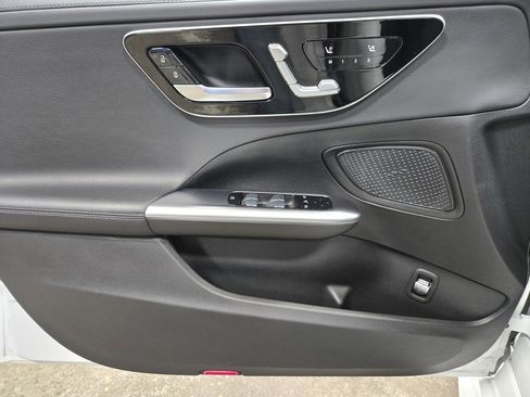 Used 2022 Mercedes-Benz C 300 C 300 w/ AMG Line w/ Night Package image 8