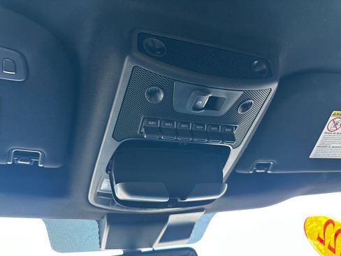 Used 2022 Ford F250 Platinum w/ FX4 Off-Road Package image 75