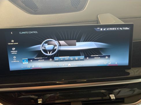 New 2026 BMW X5 xDrive50e w/ M Sport Package image 34