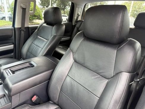 Used 2018 Toyota Tundra SR5 w/ SR5 Upgrade Package AWD/4WD image 11