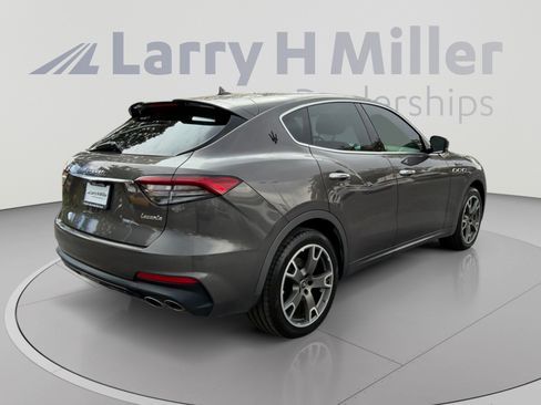 Used 2023 Maserati Levante Modena AWD/4WD image 5