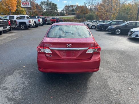 Used 2011 Toyota Corolla LE image 3