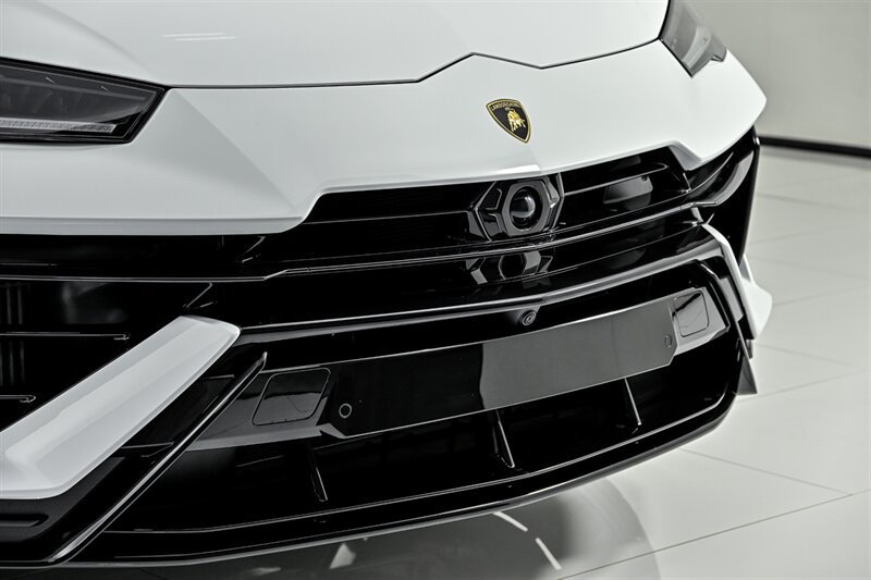 Used 2024 Lamborghini Urus S AWD/4WD image 6