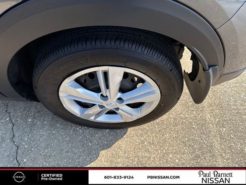 Certified 2025 Nissan Kicks Play S image 28