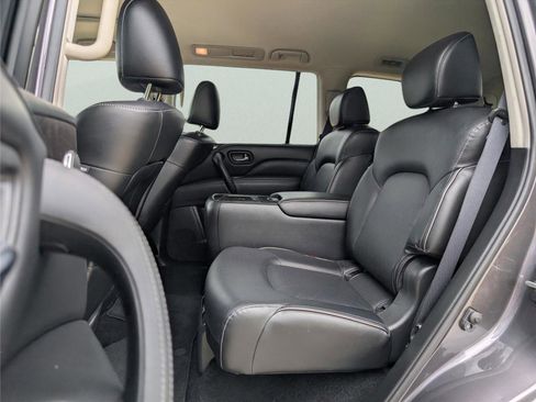 Used 2024 INFINITI QX80 Luxe RWD image 18