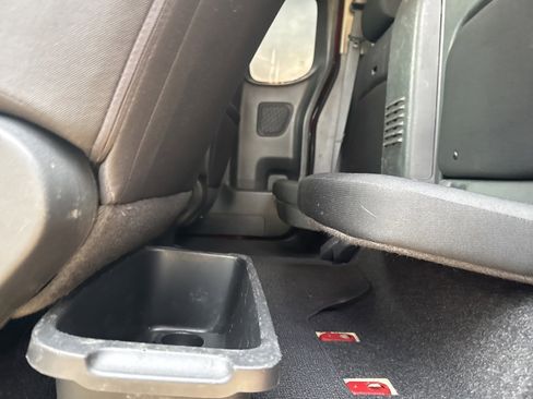 Used 2023 Nissan Frontier S w/ Technology Package image 27