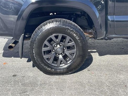 Used 2022 Toyota Tacoma SR5 image 7